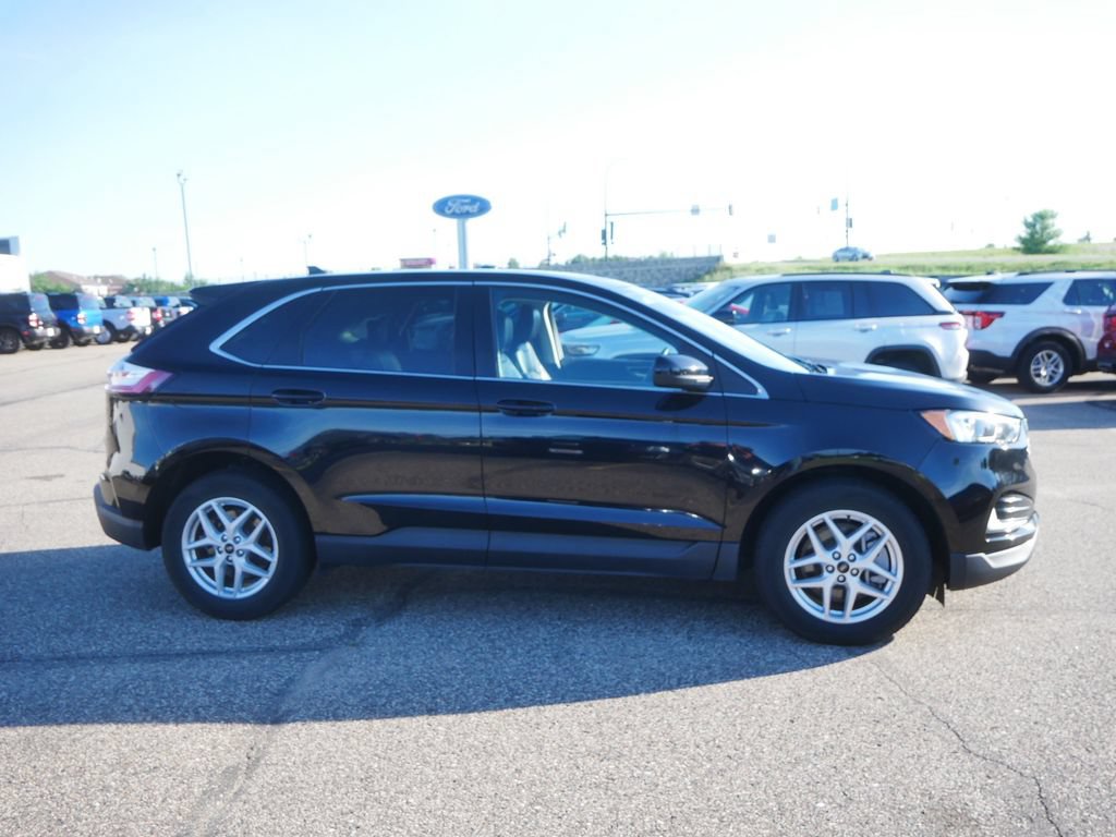 Certified 2024 Ford Edge SEL AWD/4WD image 5