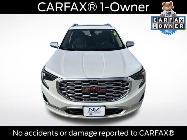 Used 2020 GMC Terrain Denali w/ Denali Premium Package AWD/4WD image 2