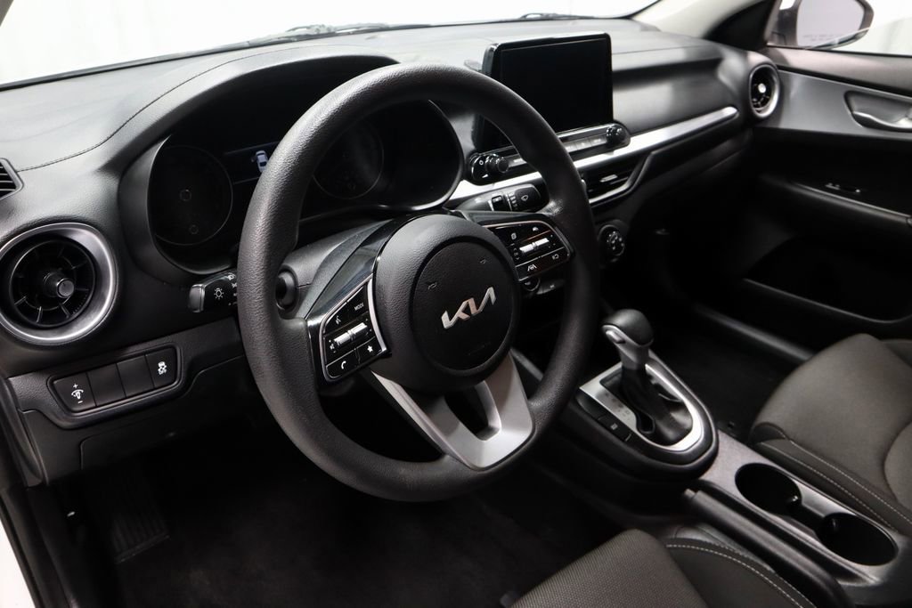 Used 2023 Kia Forte LXS image 24