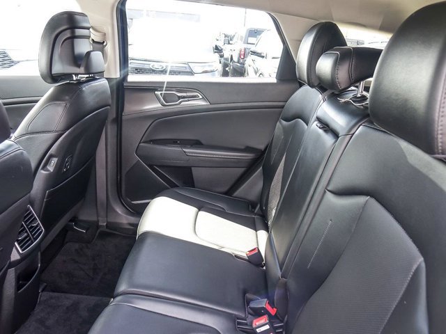 Used 2024 Kia Sportage EX FWD image 15