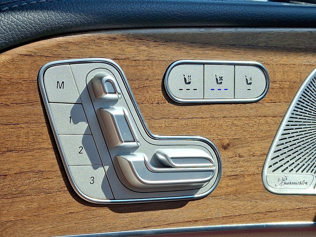 Used 2021 Mercedes-Benz GLS 450 4MATIC image 25