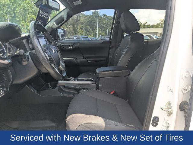 Used 2019 Toyota Tacoma TRD Sport AWD/4WD image 9