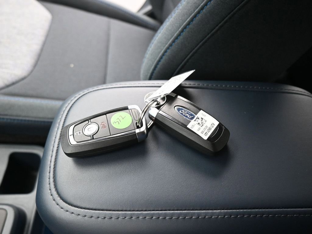 Certified 2025 Ford Maverick XLT w/ Equipment Group 302A image 45