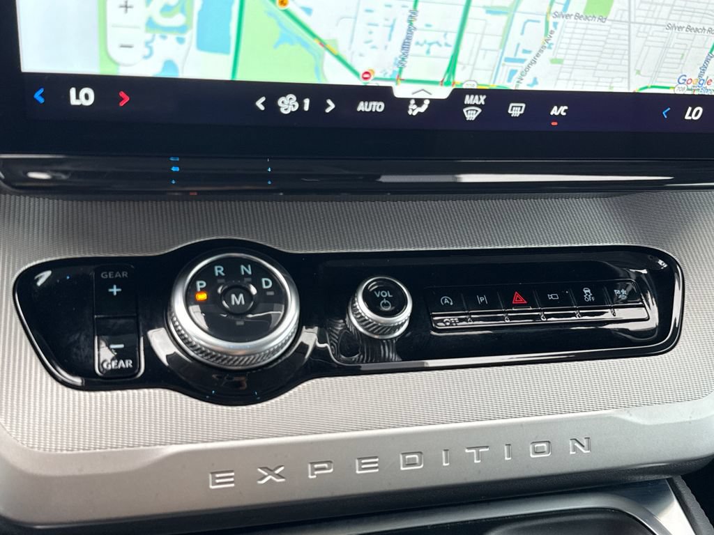 Certified 2025 Ford Expedition Active RWD image 23