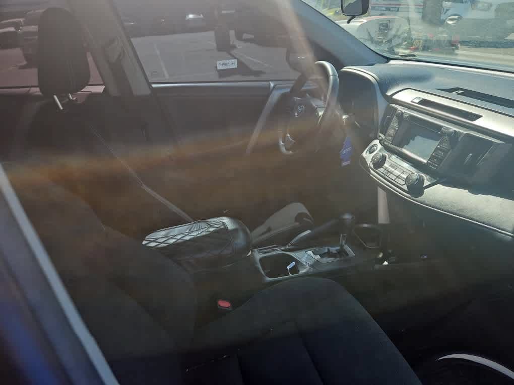 Used 2018 Toyota RAV4 XLE w/ Plus Extra Value Package FWD image 13
