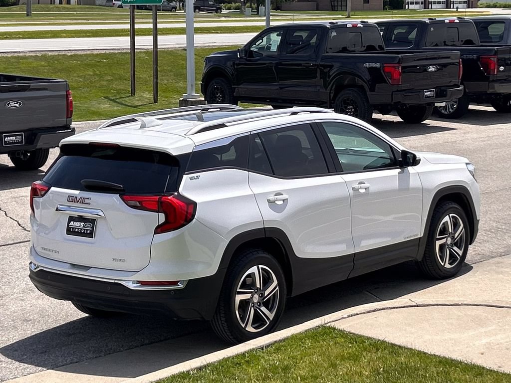 Used 2021 GMC Terrain SLT w/ Infotainment Package II AWD/4WD image 6