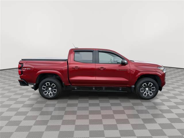 Used 2024 Chevrolet Colorado LT w/ LT Convenience Package III AWD/4WD image 4