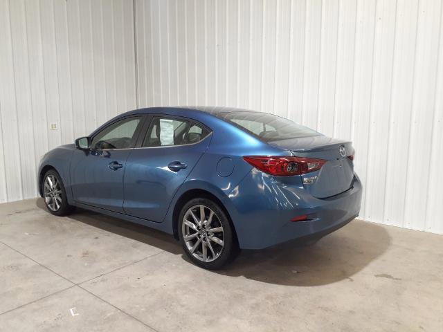 Used 2018 MAZDA MAZDA3 Touring image 4