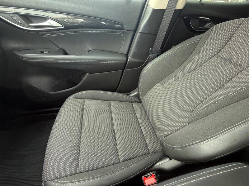 Used 2021 Buick Envision Preferred image 23