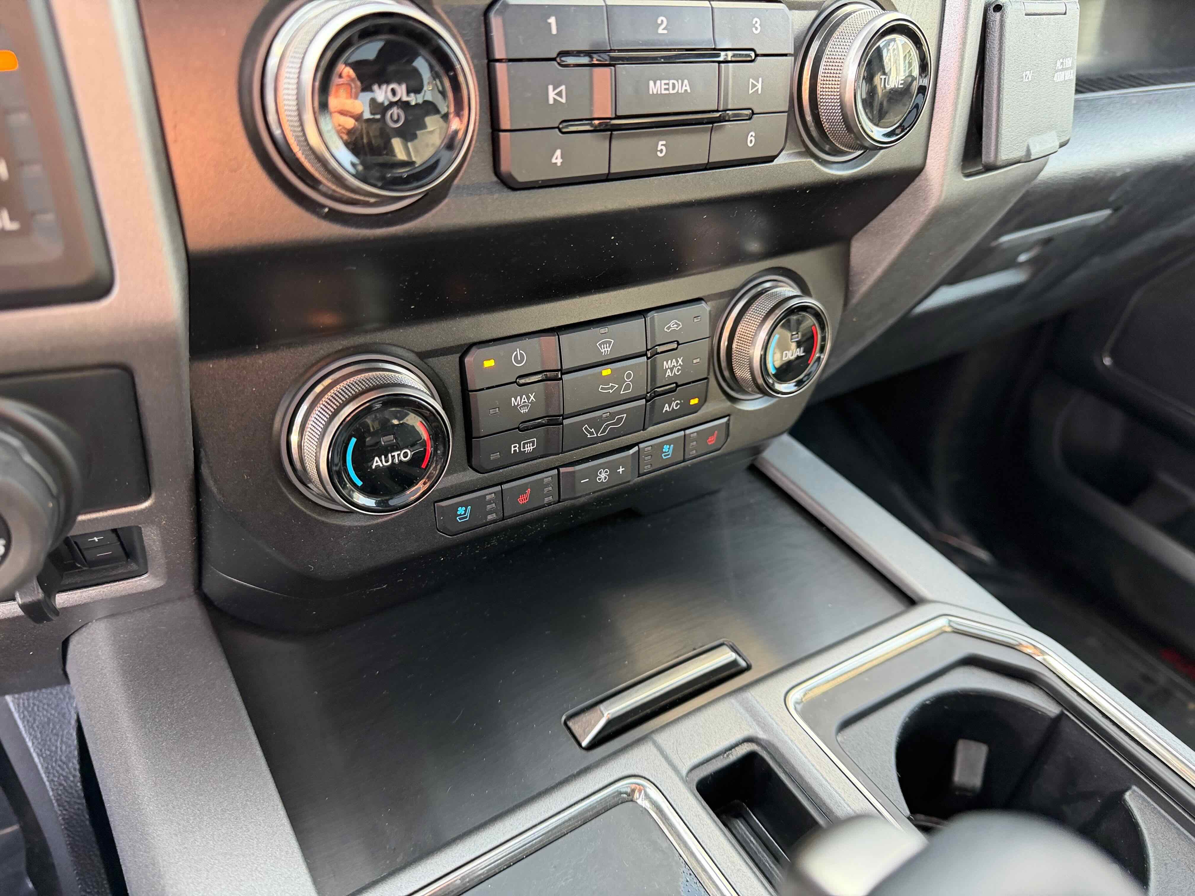 Certified 2020 Ford F150 Raptor w/ Equipment Group 802A Luxury image 24