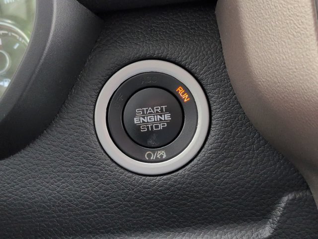 Used 2022 RAM 1500 Laramie AWD/4WD image 29