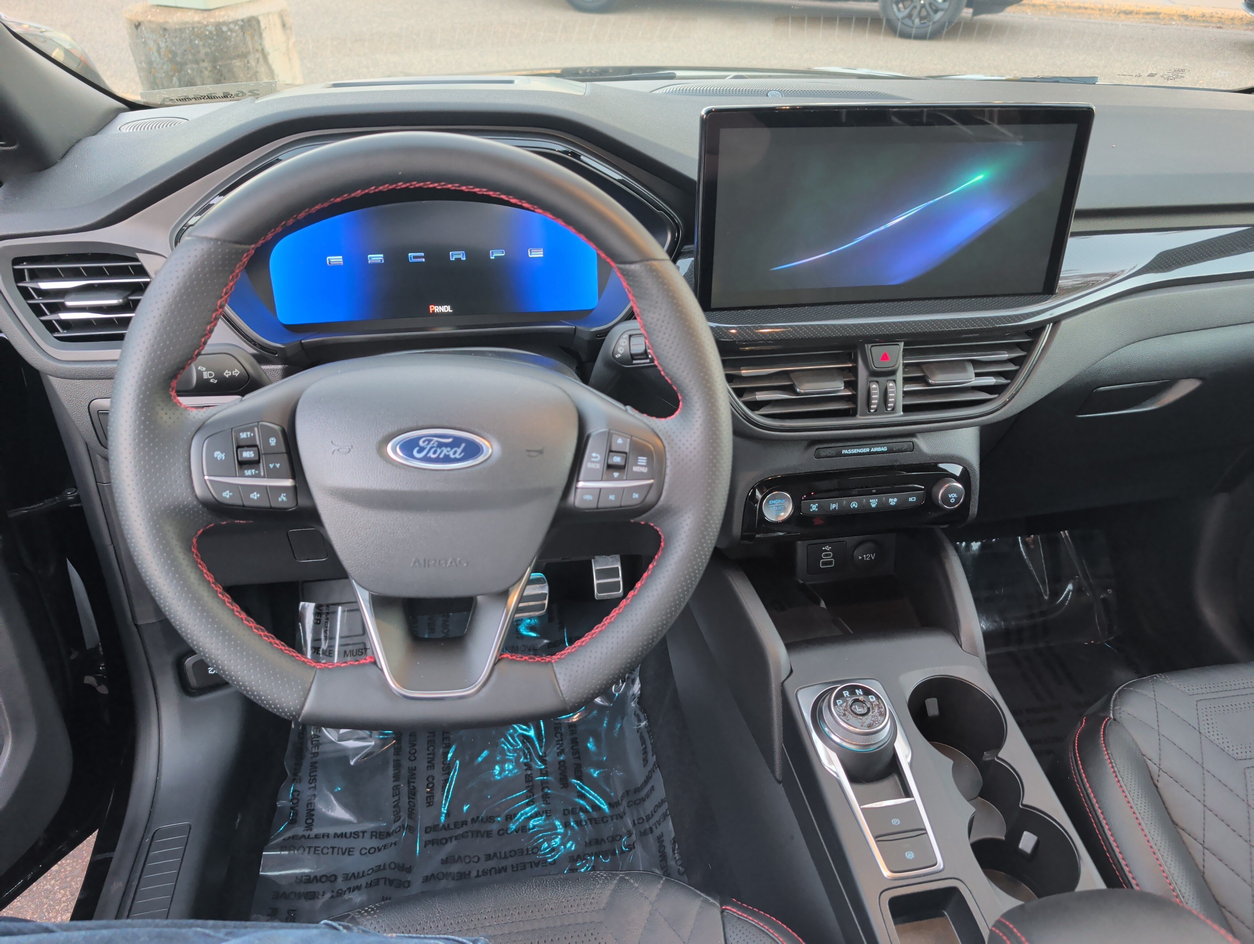 Certified 2024 Ford Escape ST-Line Elite w/ Premium Technology Package AWD/4WD image 9