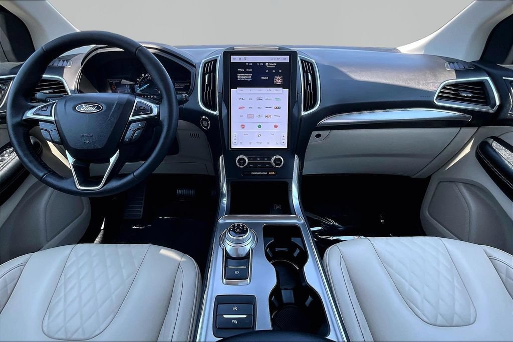 Certified 2024 Ford Edge Titanium AWD/4WD image 16