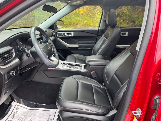 Certified 2023 Ford Explorer XLT w/ Equipment Group 202A AWD/4WD image 12