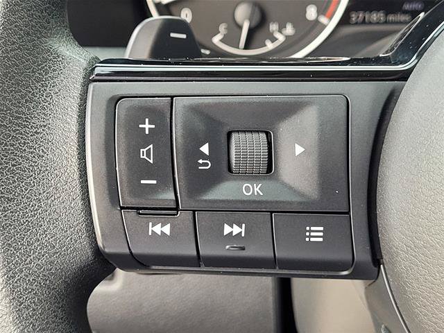 Used 2023 Nissan Rogue SV AWD/4WD image 29