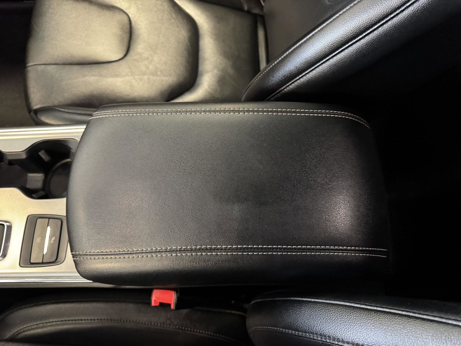 Certified 2022 Ford Edge Titanium image 37