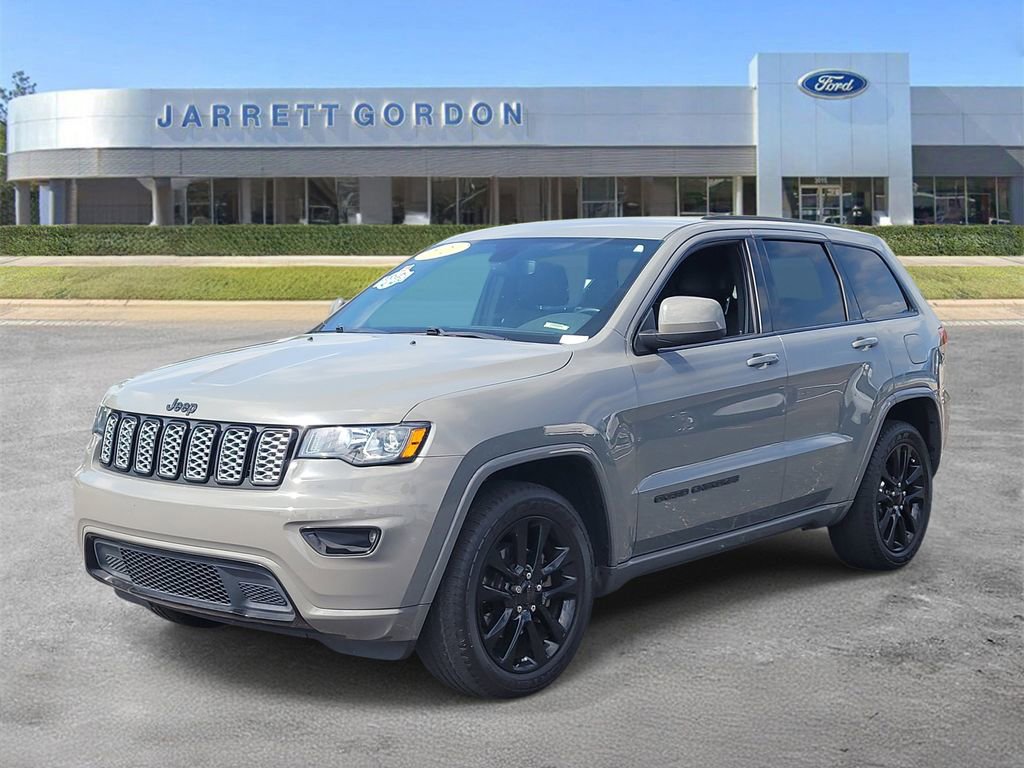 Used 2020 Jeep Grand Cherokee Altitude image 2