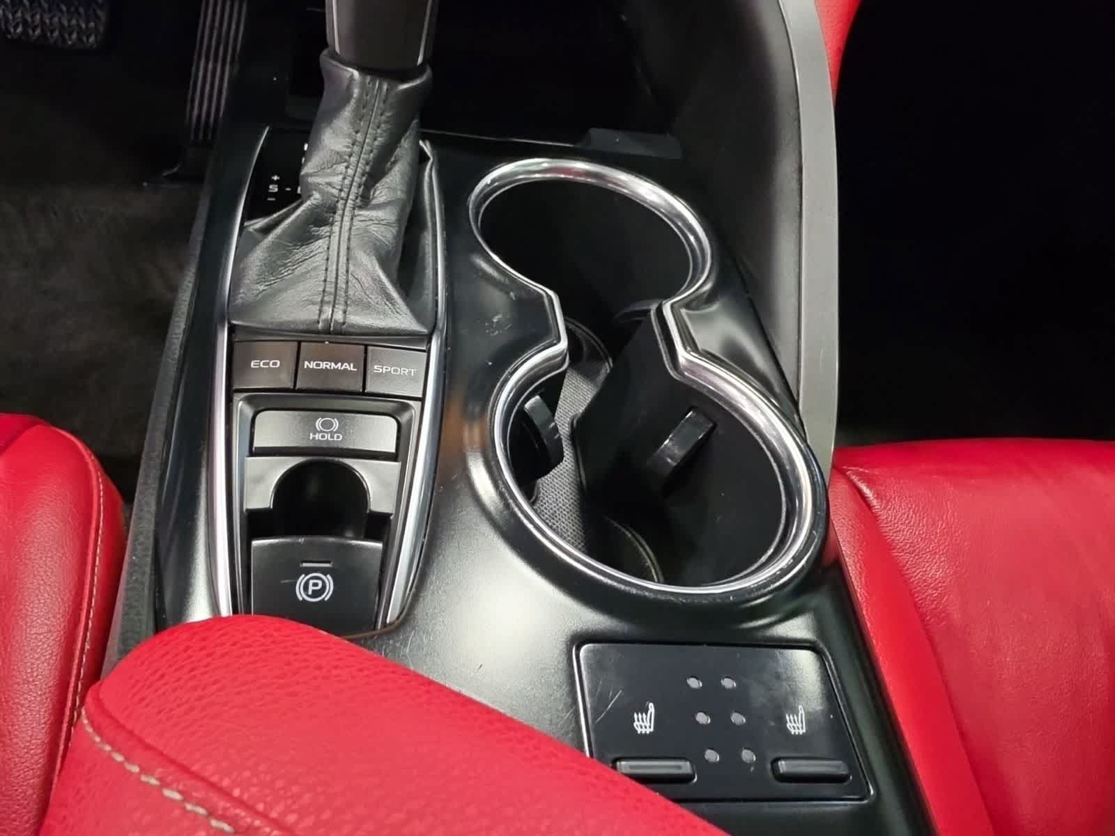 Used 2019 Toyota Camry XSE FWD image 22