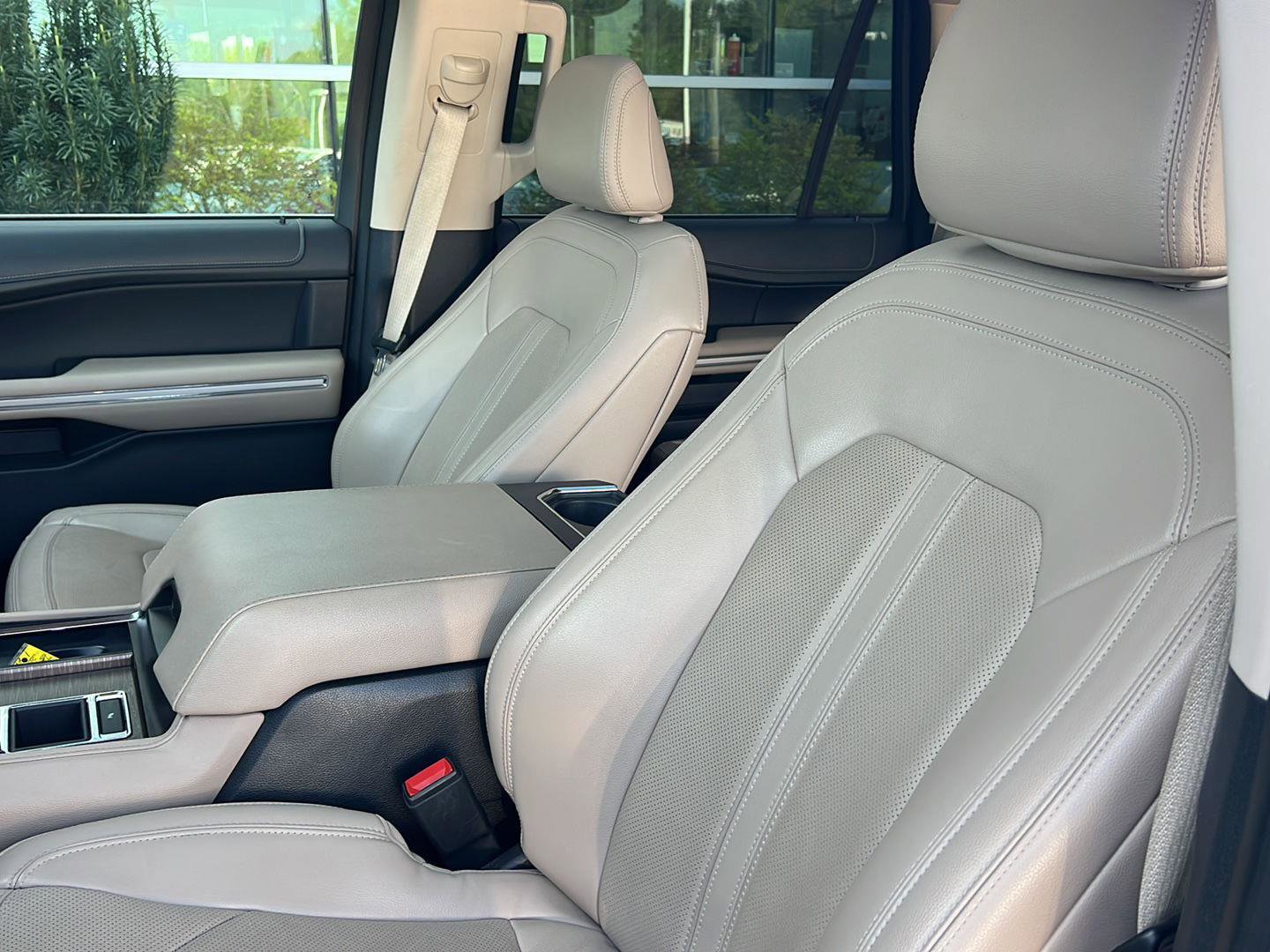 Certified 2024 Ford Expedition Max Limited image 34
