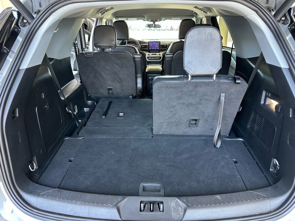Certified 2024 Ford Explorer XLT w/ Equipment Group 202A image 25