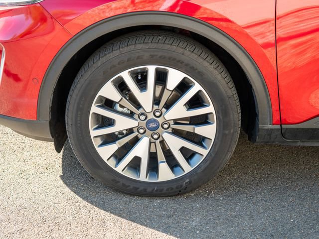 Certified 2020 Ford Escape Titanium w/ Titanium Premium Package 2.0 image 18