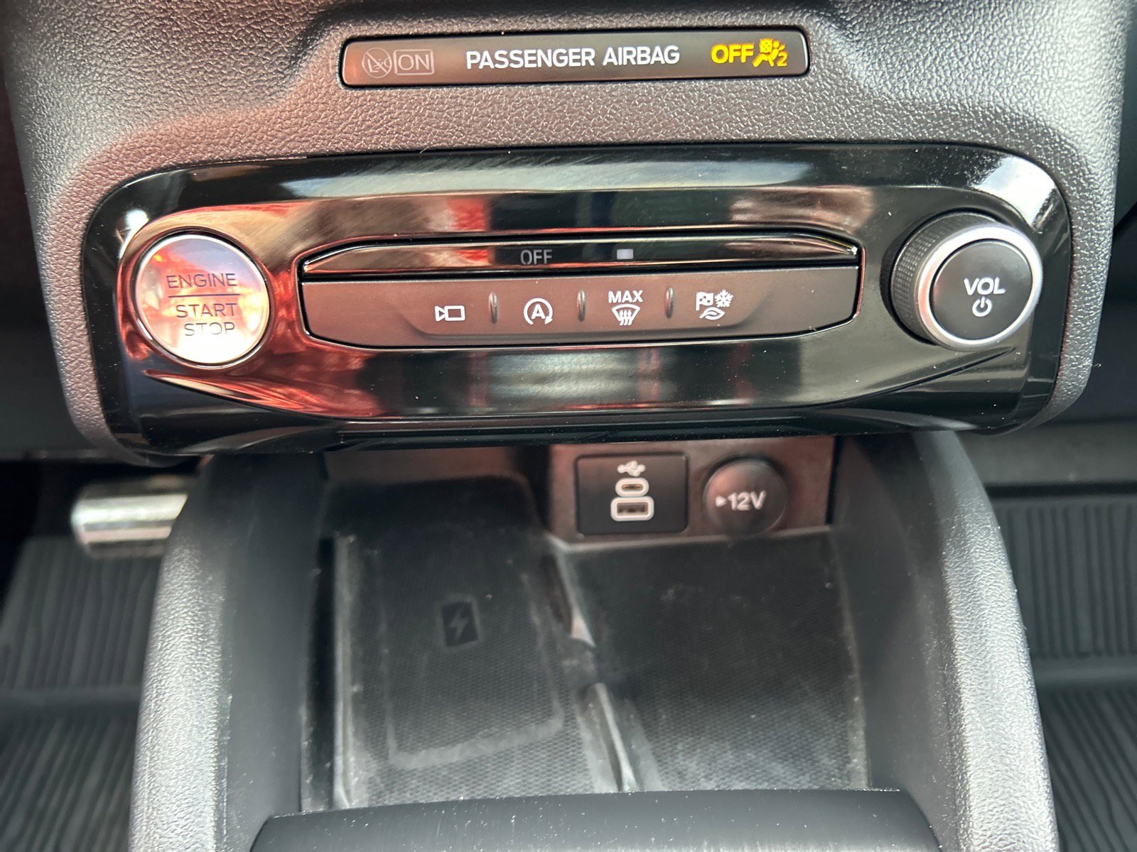 Certified 2024 Ford Escape ST-Line Select w/ Tech Pack #2 image 31