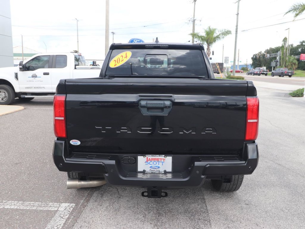 Used 2024 Toyota Tacoma SR5 w/ SR5 Upgrade Package RWD image 13