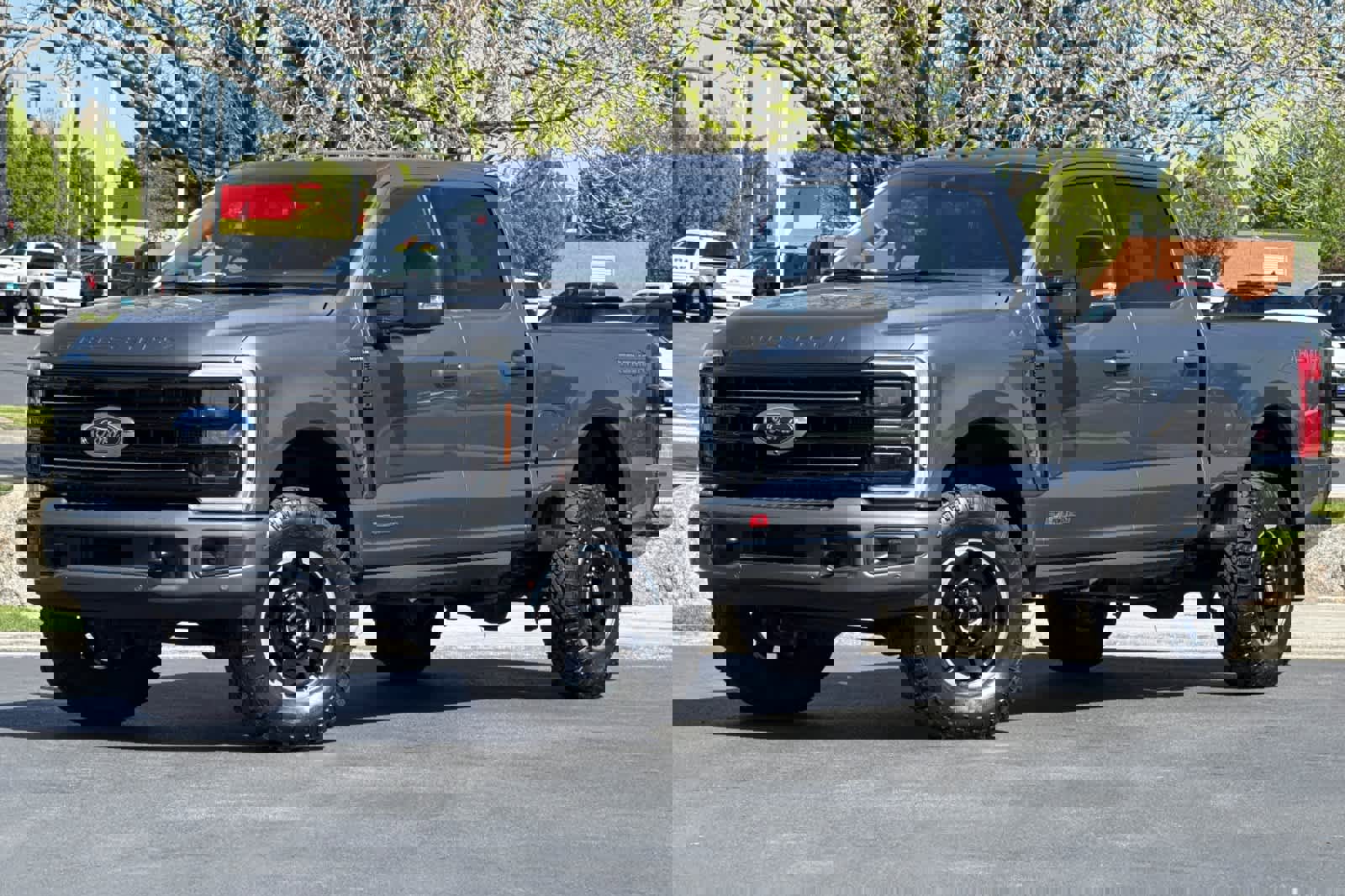 Certified 2025 Ford F350 Platinum w/ Tremor Off-Road Package