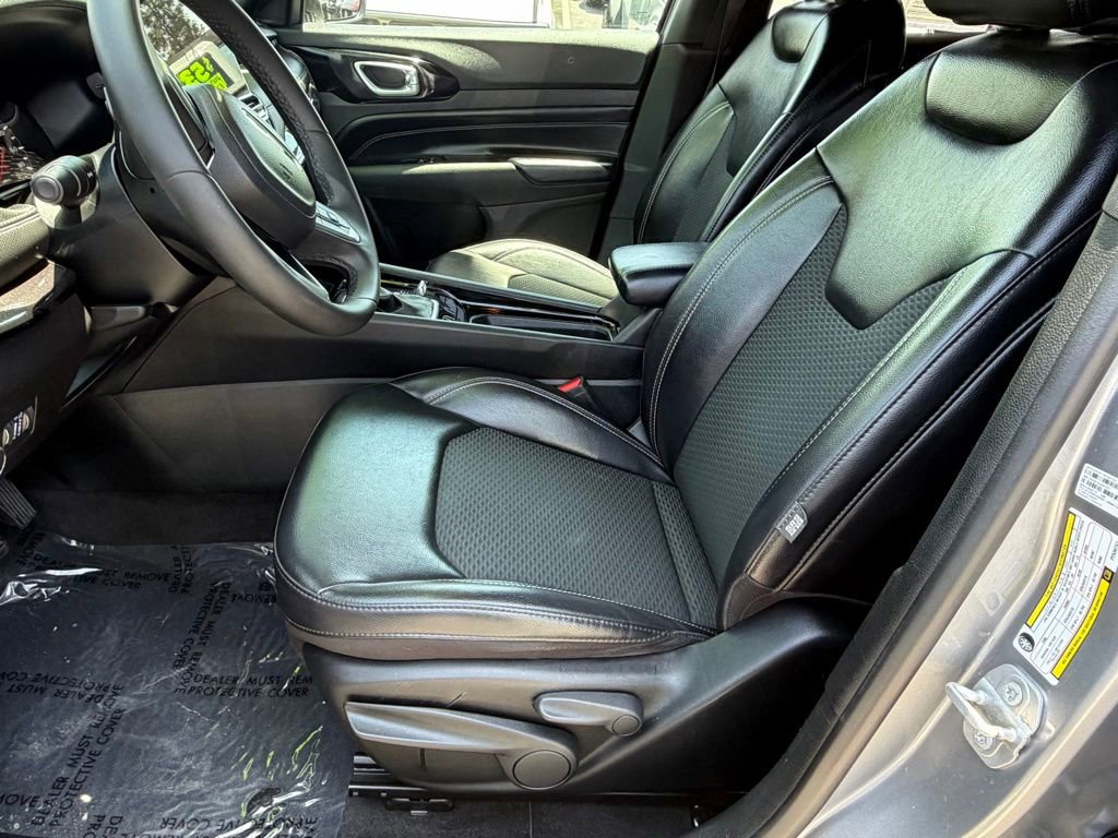 Used 2023 Jeep Compass Latitude AWD/4WD image 20