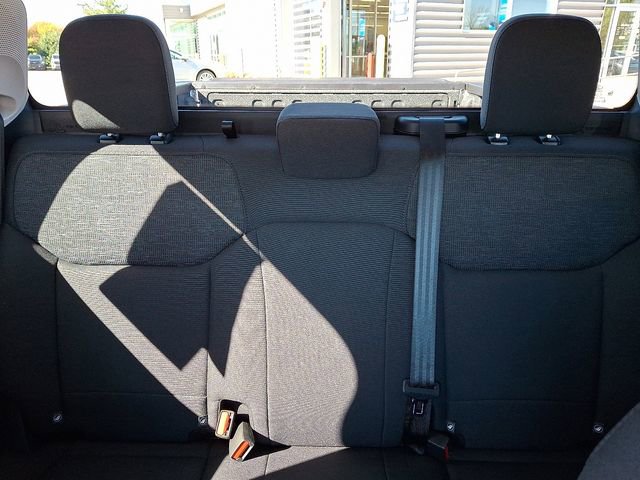 Certified 2025 Ford Maverick XL w/ Equipment Group 102A image 20