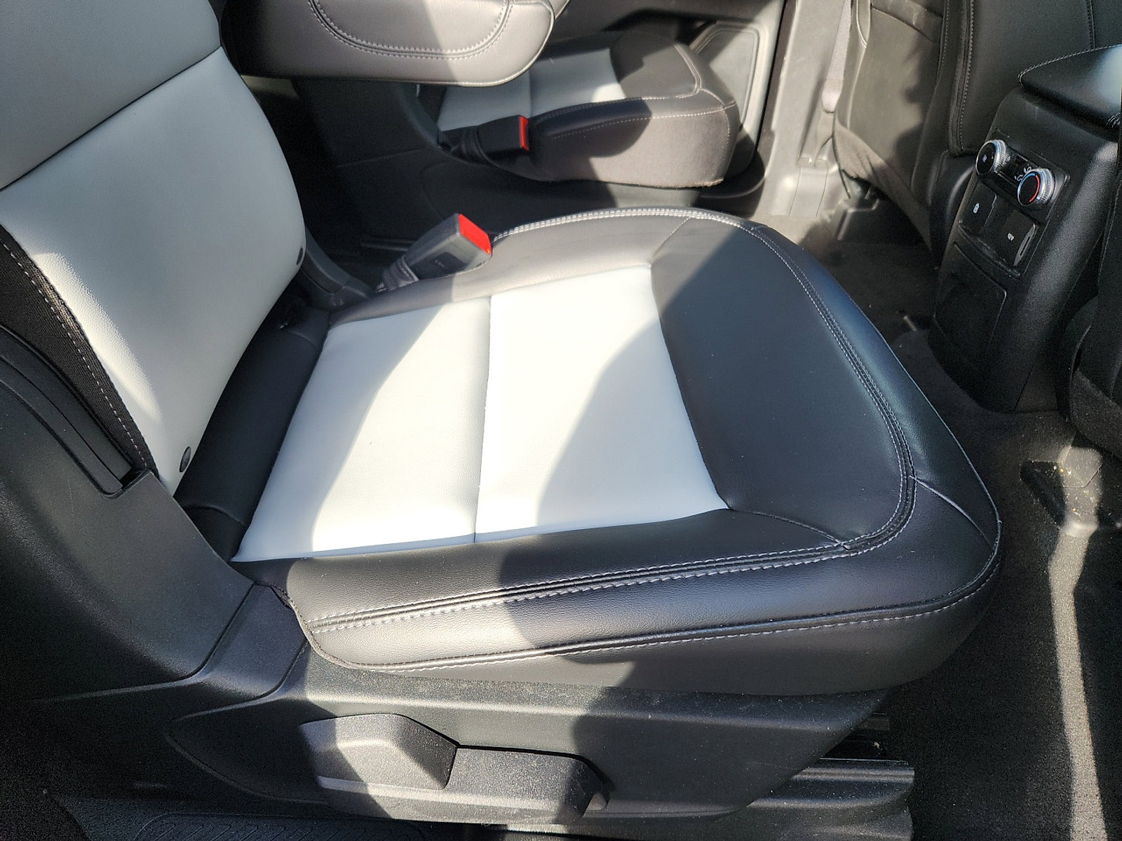 Certified 2023 Ford Explorer XLT w/ Equipment Group 202A image 30