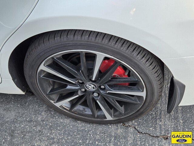Used 2020 Toyota Camry XSE FWD image 5