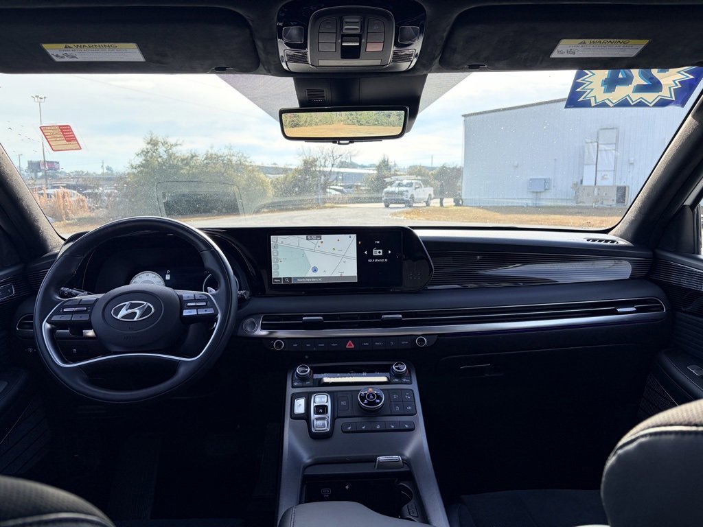 Used 2024 Hyundai Palisade Calligraphy image 6