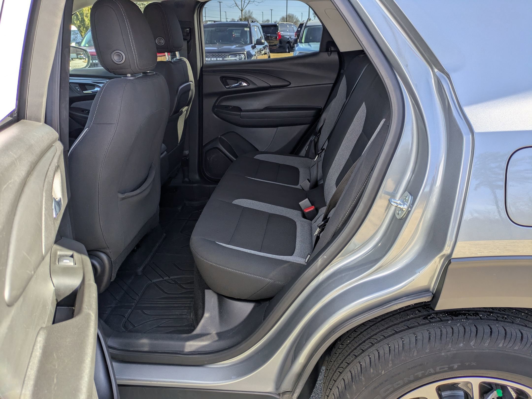 Used 2025 Chevrolet TrailBlazer LT w/ Driver Confidence Package image 27