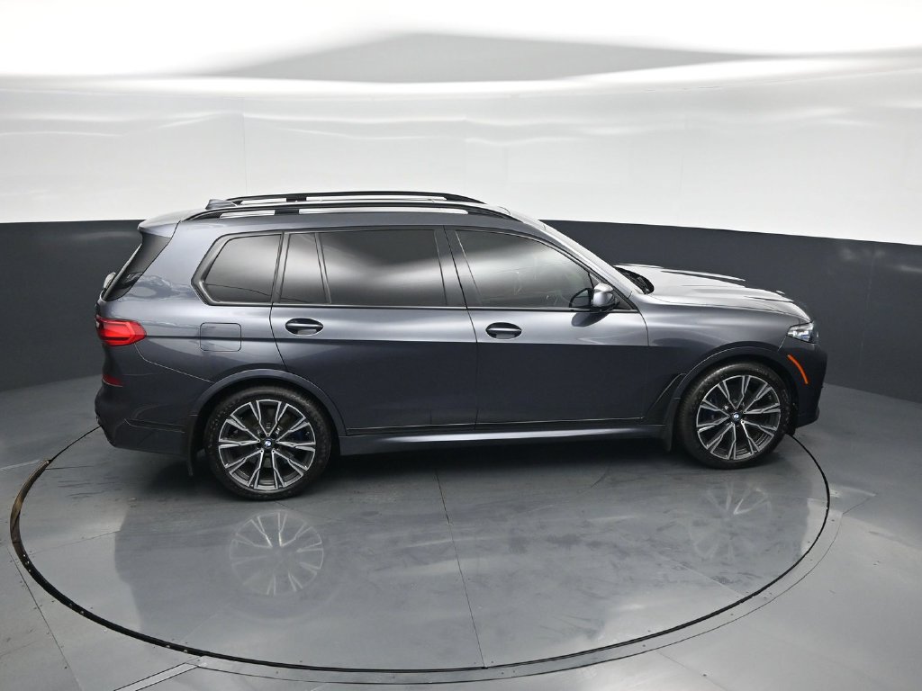 Used 2020 BMW X7 M50i w/ Dynamic Handling Package AWD/4WD image 39