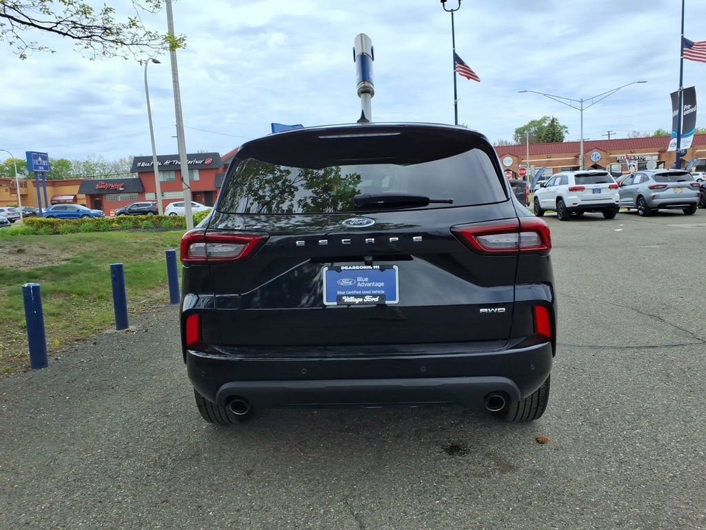 Certified 2023 Ford Escape ST-Line w/ Tech Pack #1 AWD/4WD image 7
