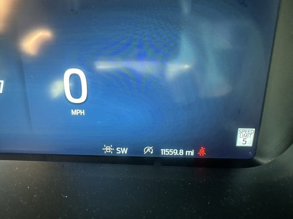 Certified 2025 Ford F150 Lariat w/ Equipment Group 501A Mid image 3