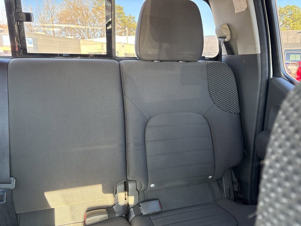 Used 2018 Nissan Frontier PRO-4X image 14