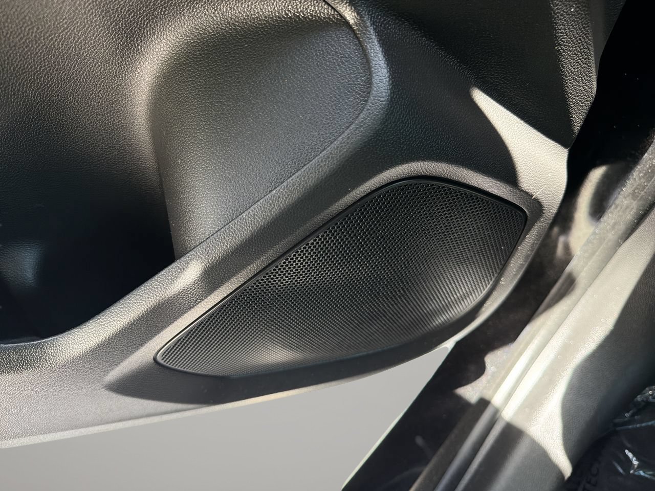 Used 2023 Chevrolet TrailBlazer LS FWD image 18