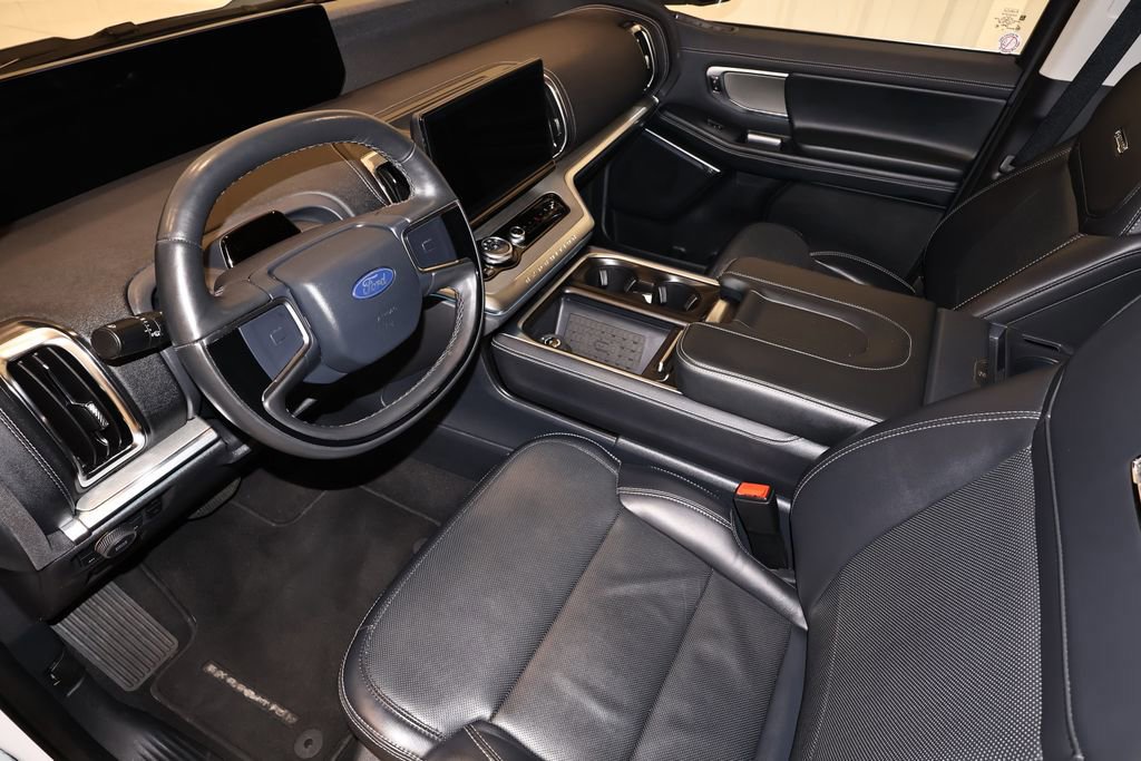 Certified 2025 Ford Expedition Max Platinum image 48
