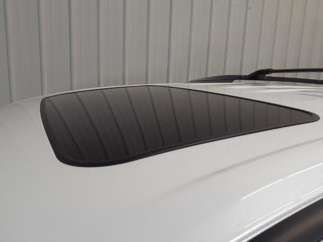 Used 2021 Toyota Sienna XLE image 11