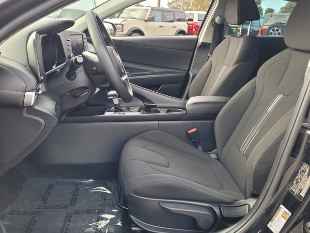 Used 2023 Hyundai Elantra Blue image 12