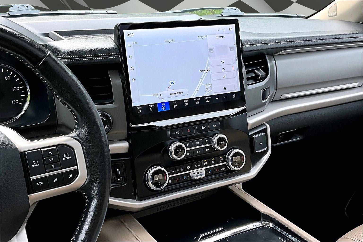 Certified 2023 Ford Expedition XLT AWD/4WD image 6