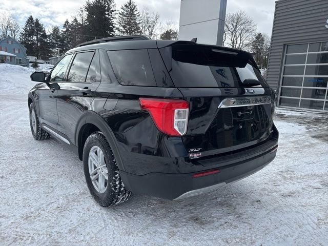 Certified 2021 Ford Explorer XLT w/ Equipment Group 202A image 7