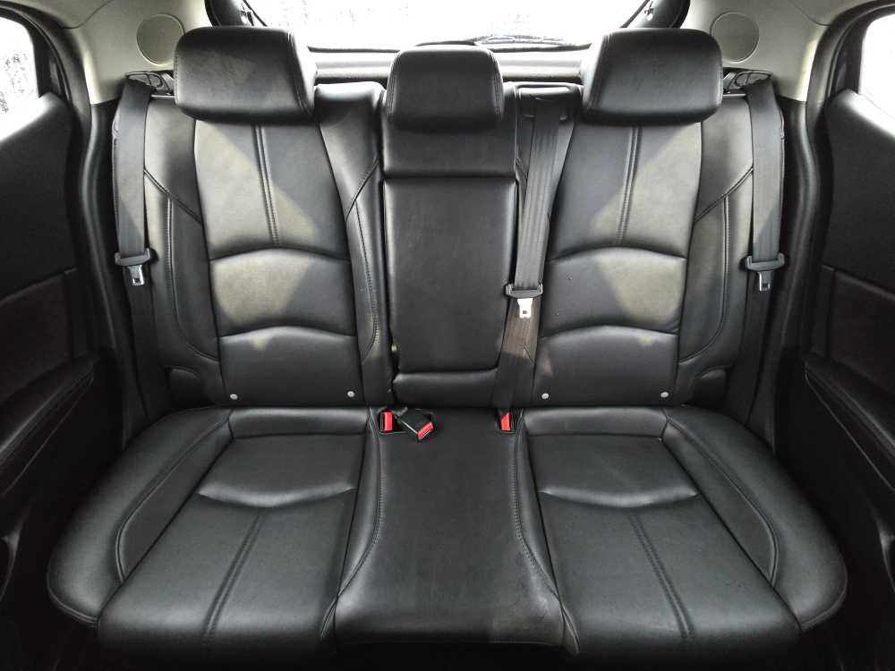 Used 2018 MAZDA MAZDA3 Touring image 17