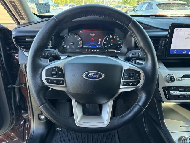Certified 2020 Ford Explorer XLT w/ Comfort Package RWD image 23