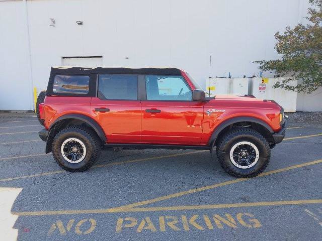 Certified 2022 Ford Bronco Black Diamond w/ Sasquatch Package AWD/4WD image 9