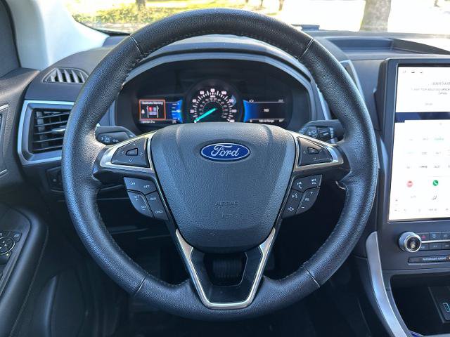 Certified 2024 Ford Edge SEL w/ Convenience Package AWD/4WD image 11