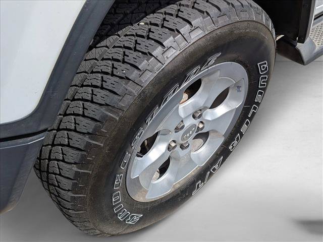 Used 2021 Jeep Wrangler Unlimited Sahara AWD/4WD image 6