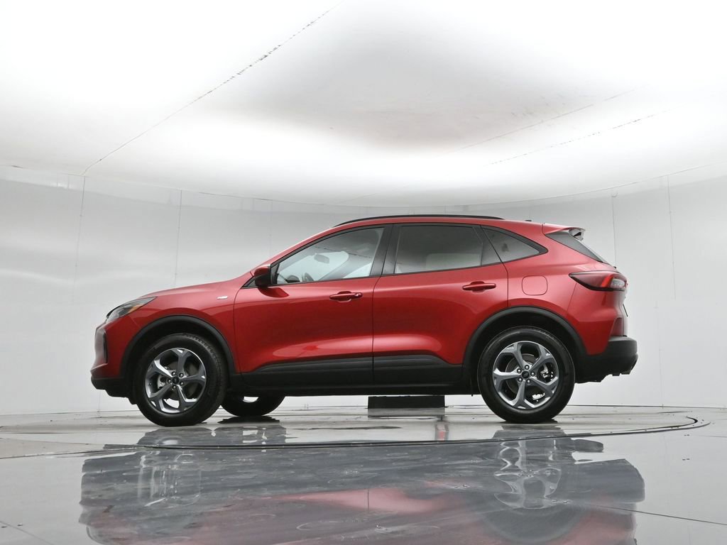 Certified 2025 Ford Escape ST-Line Select image 24